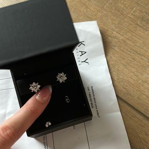 Kay jewelers sterling silver round cut white flower earrings